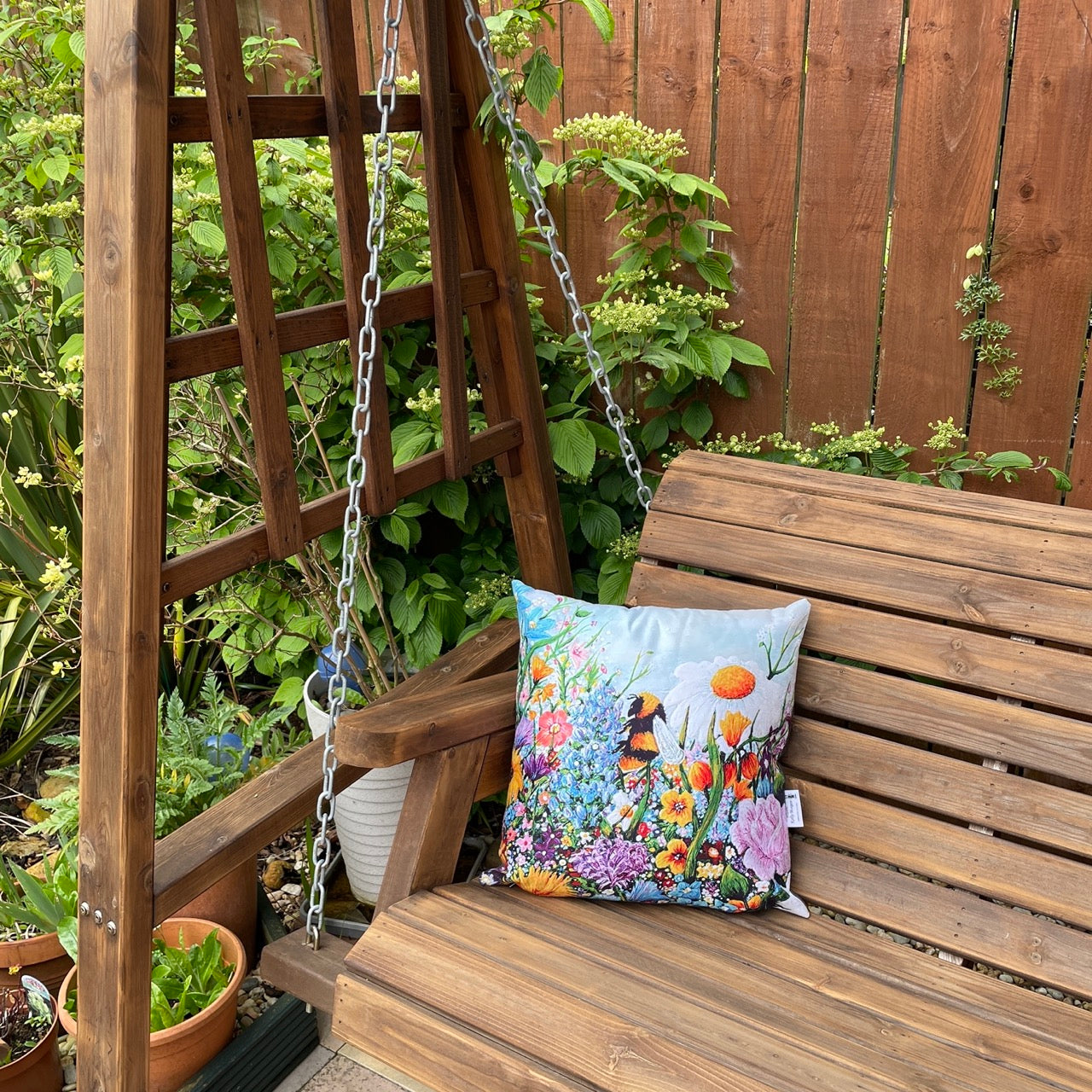 Bee colourful~ Cushion