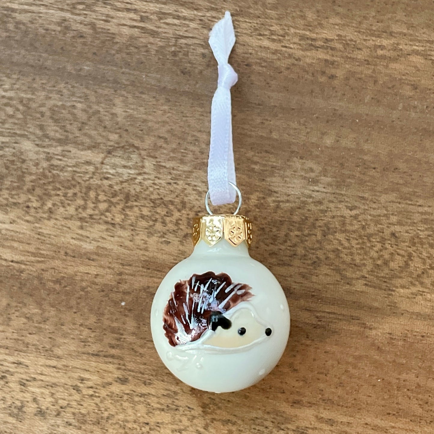 Hedgehog in snow~ Diddy matt glass bauble