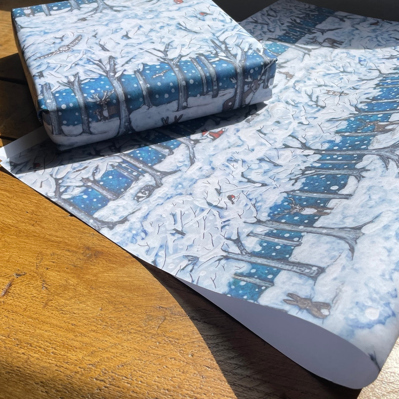 Wintertime gift wrap & Squirrel tag