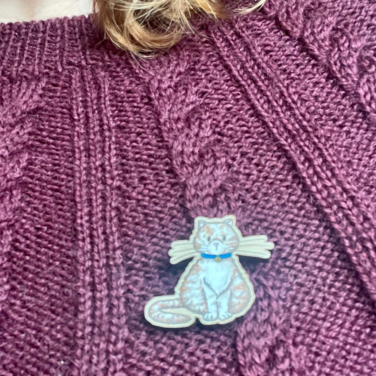 Shortie the cat~ Pin badge
