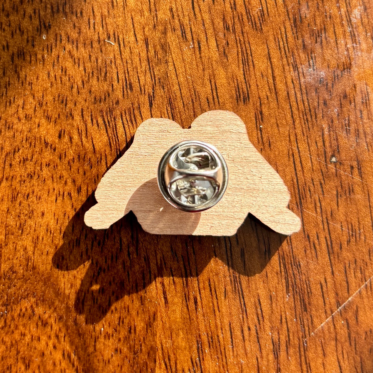 Two Little Robins~Pin badge
