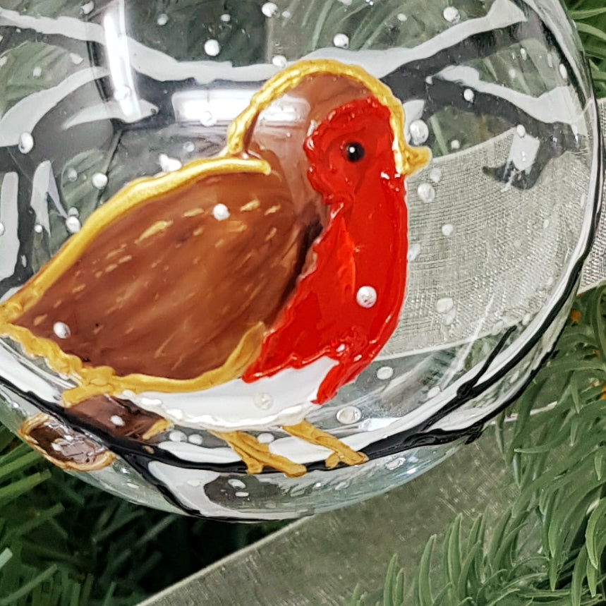 Robin in snow~ Large glass bauble