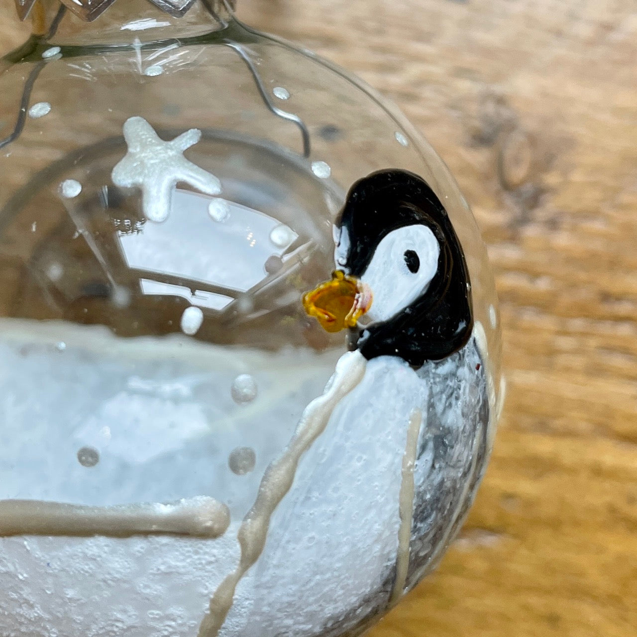 Penguin (side facing)~ Large glass bauble