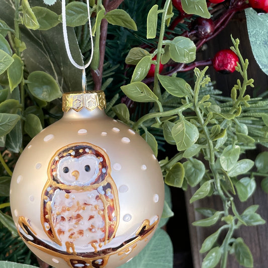 Owl in snow~ Matt glass bauble