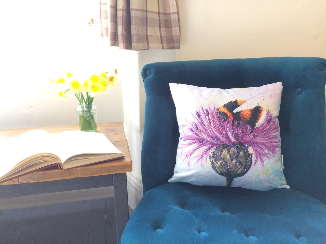 Bee Tough~ Cushion
