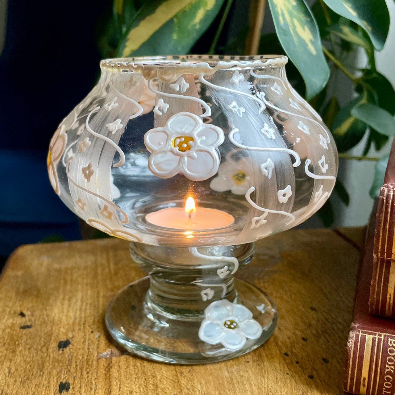 Daisy~ Candleholder
