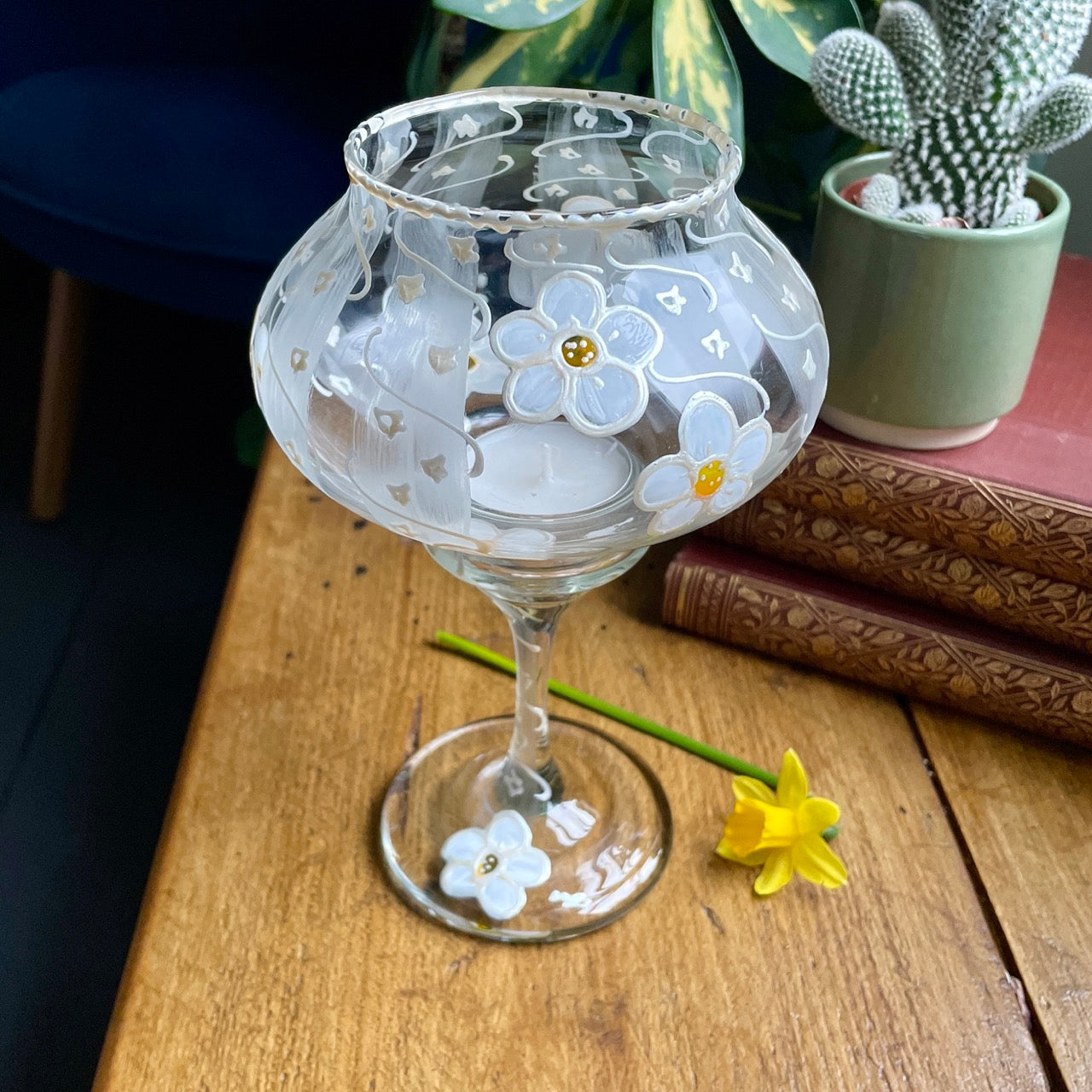 Daisy~ Candleholder tall
