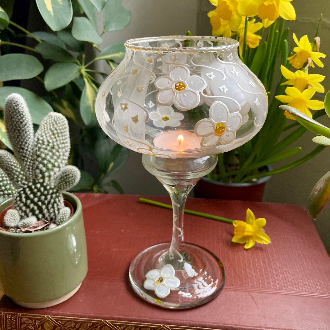 Daisy~ Candleholder tall