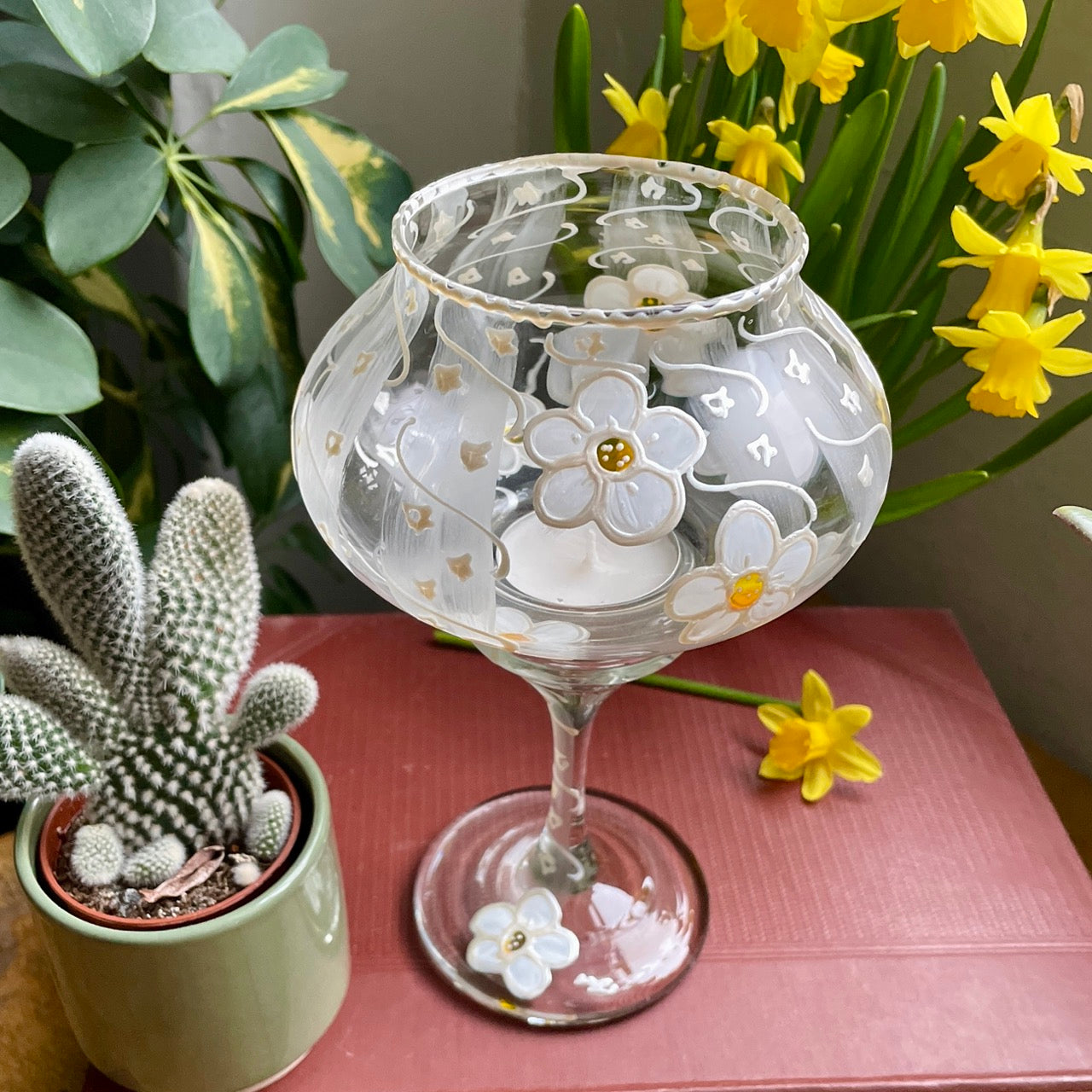 Daisy~ Candleholder tall