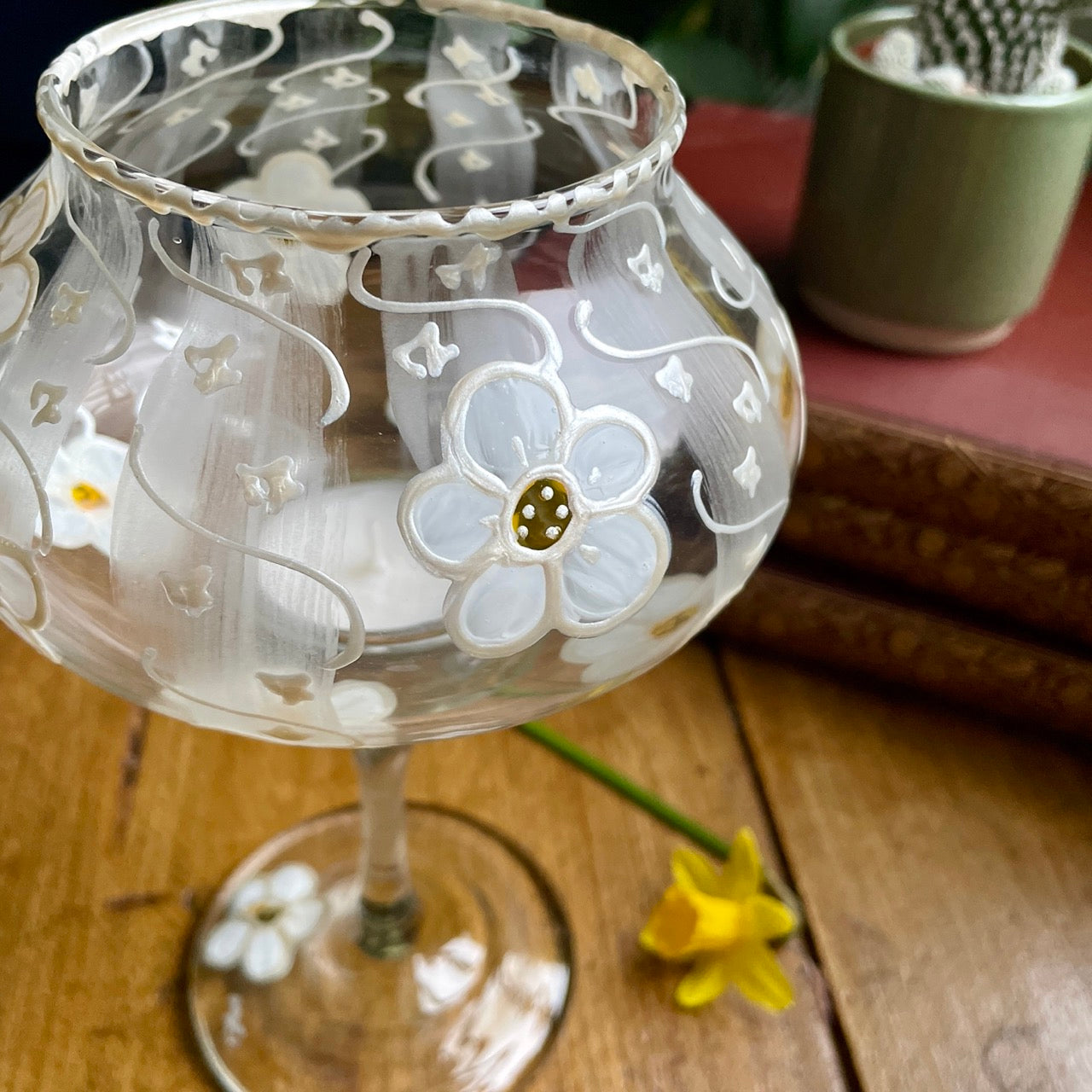 Daisy~ Candleholder tall