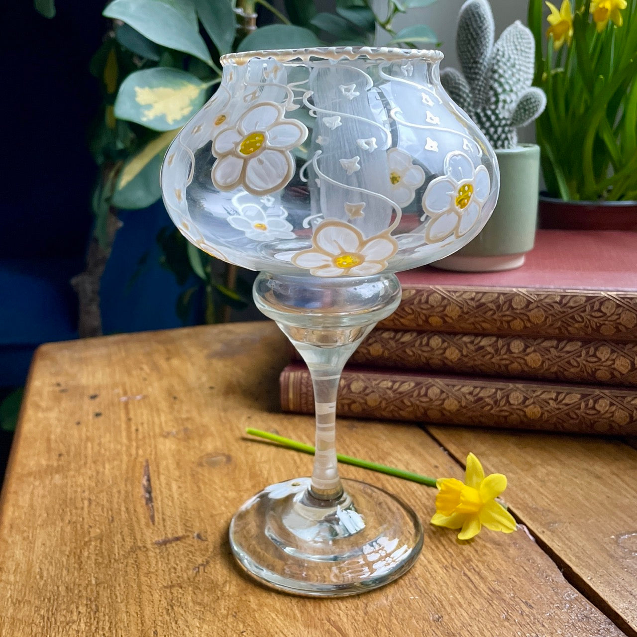 Daisy~ Candleholder tall