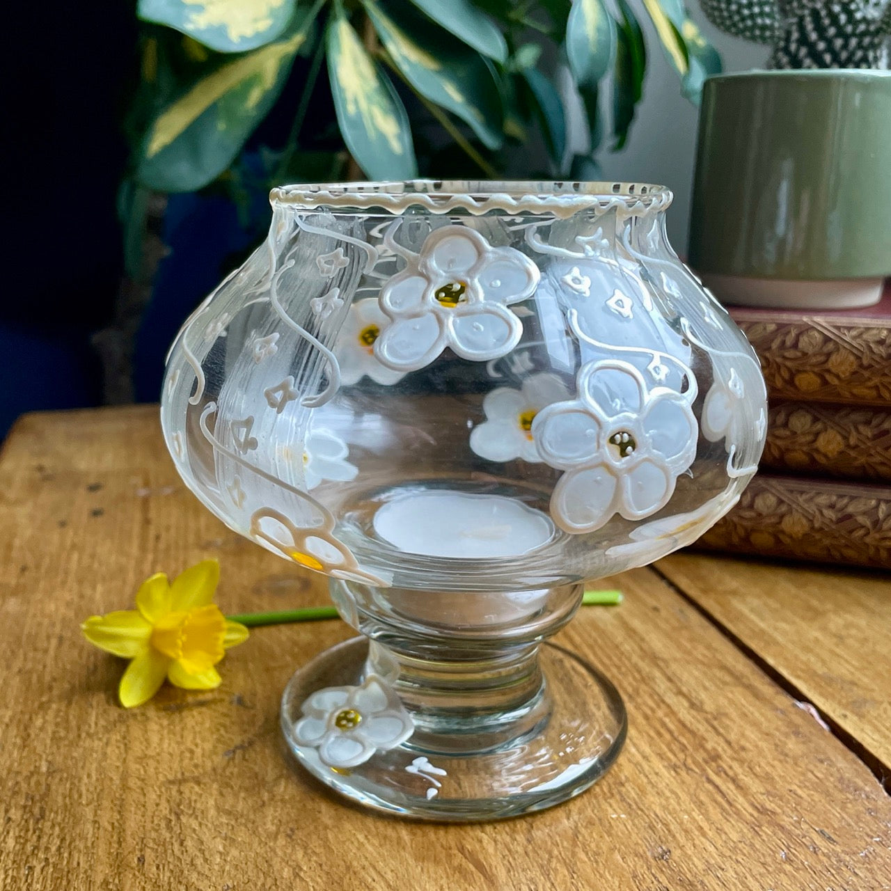 Daisy~ Candleholder