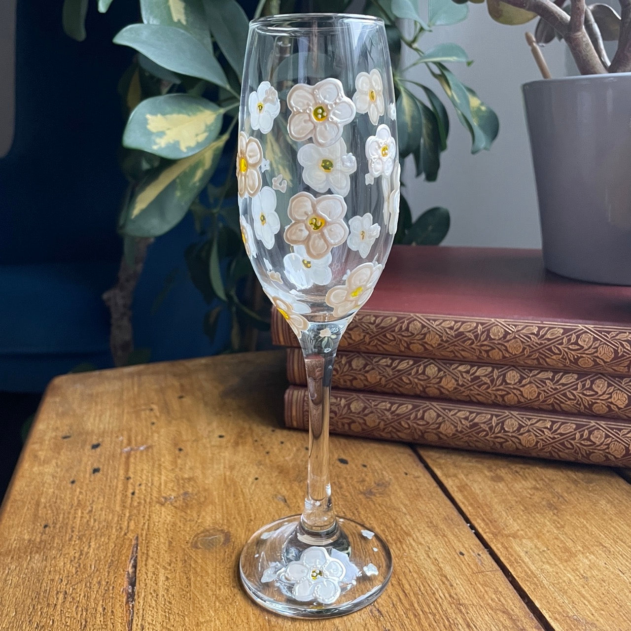 Daisy~ Champagne glass