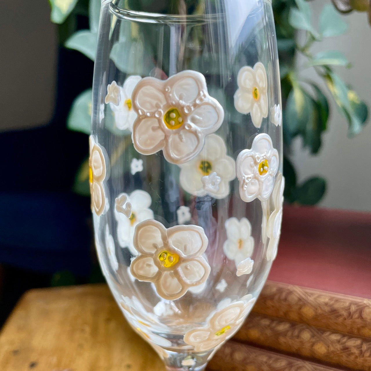 Daisy~ Champagne glass