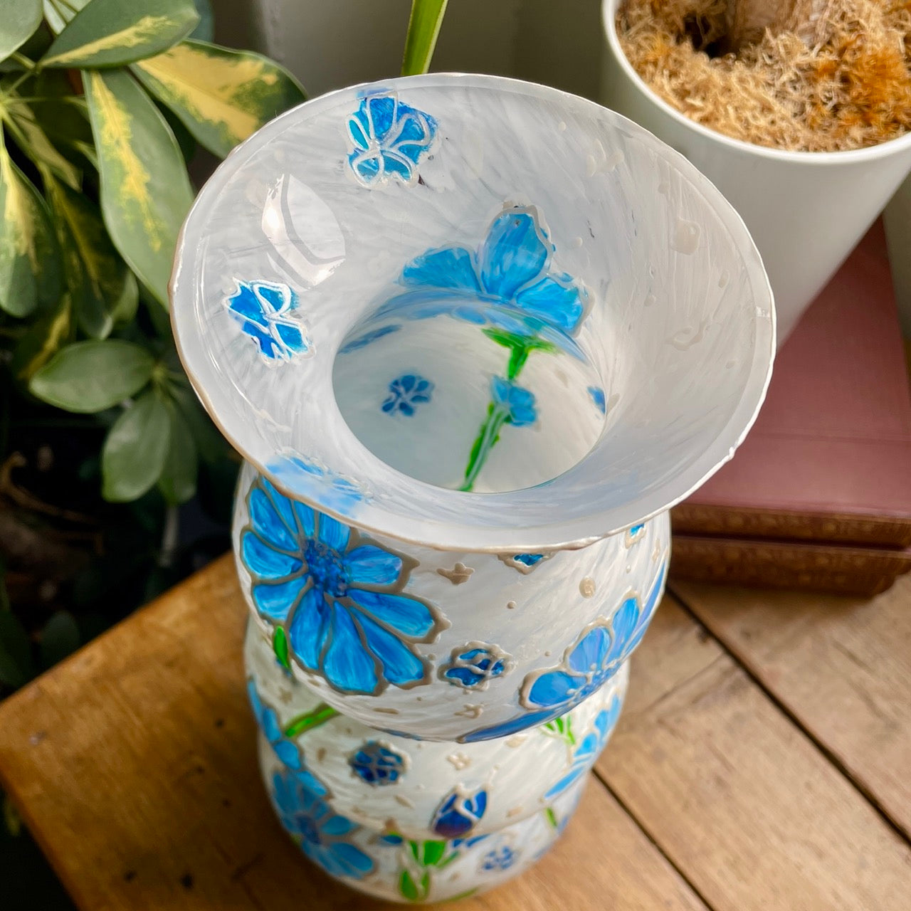 Cornflower blue~ Vase