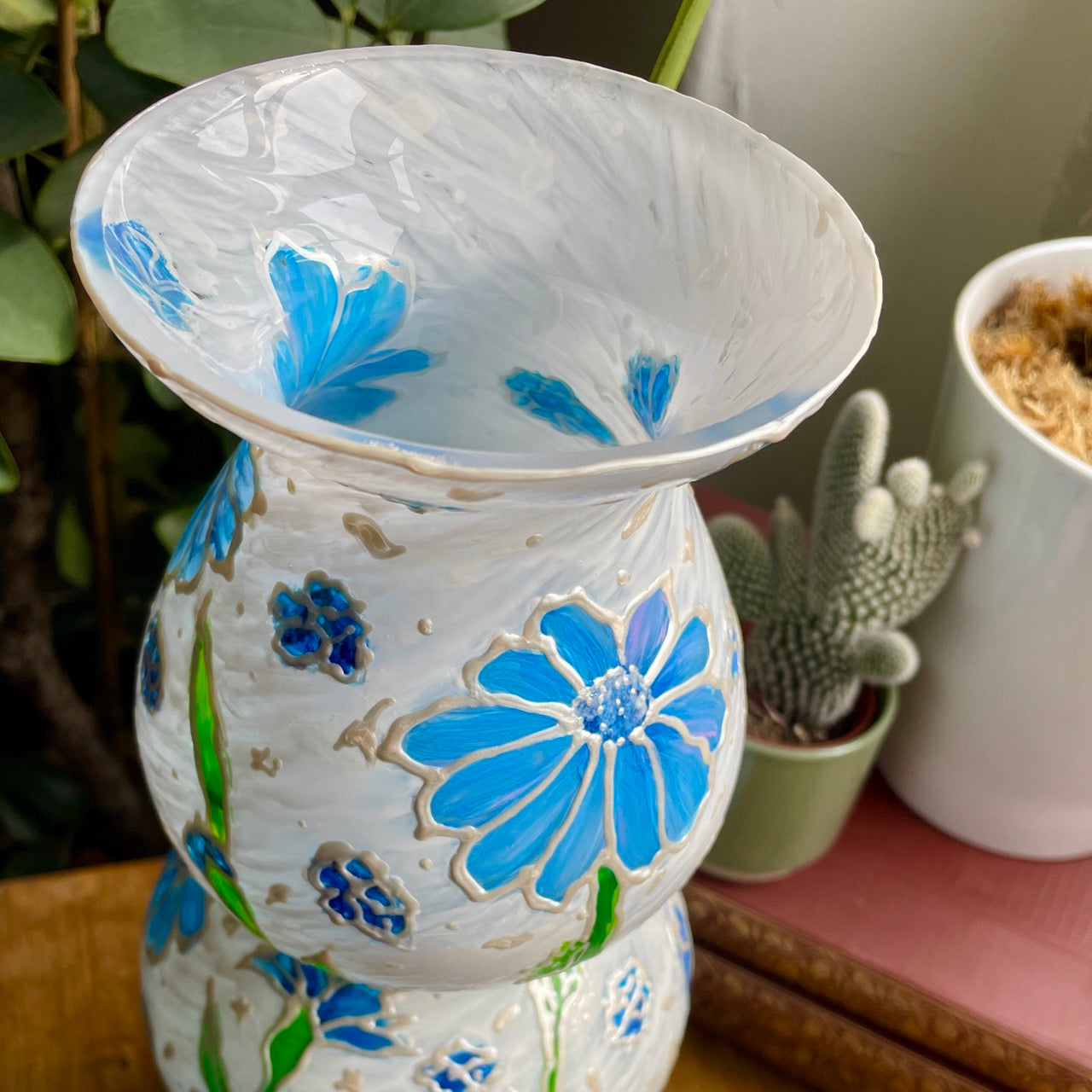 Cornflower blue~ Vase