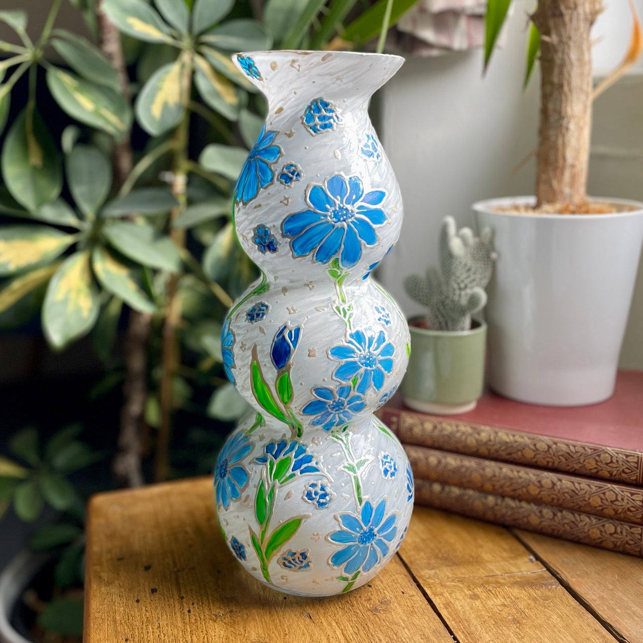 Cornflower blue~ Vase