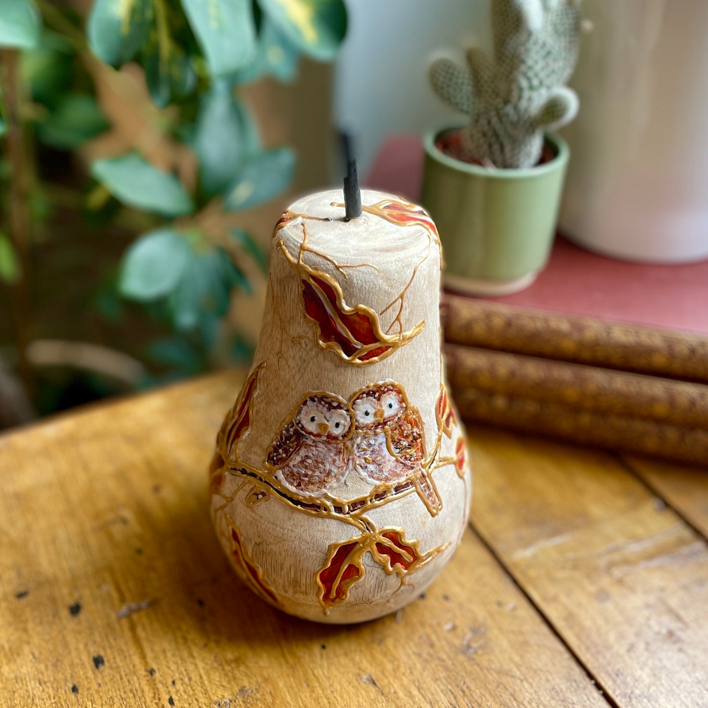 Cozy pair~ One of a kind wooden pear