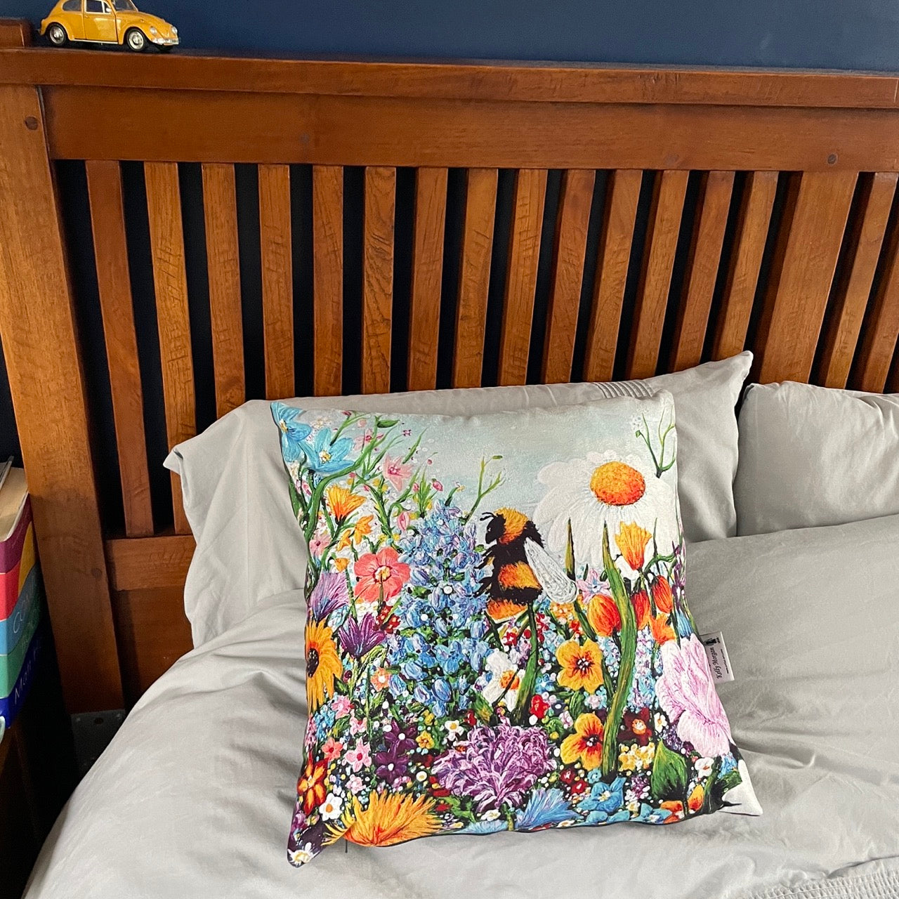 Bee colourful~ Cushion