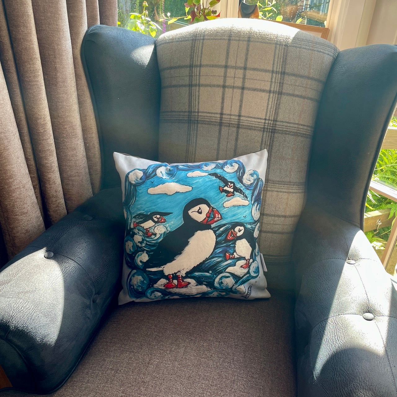 Puffin party~ Cushion