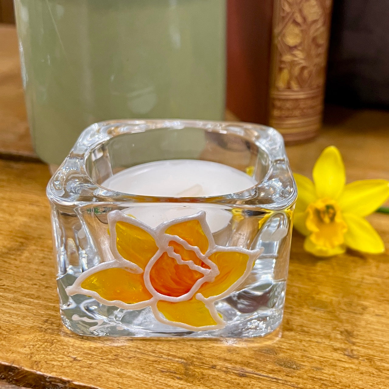 Daffodil~ Square tealight candleholder