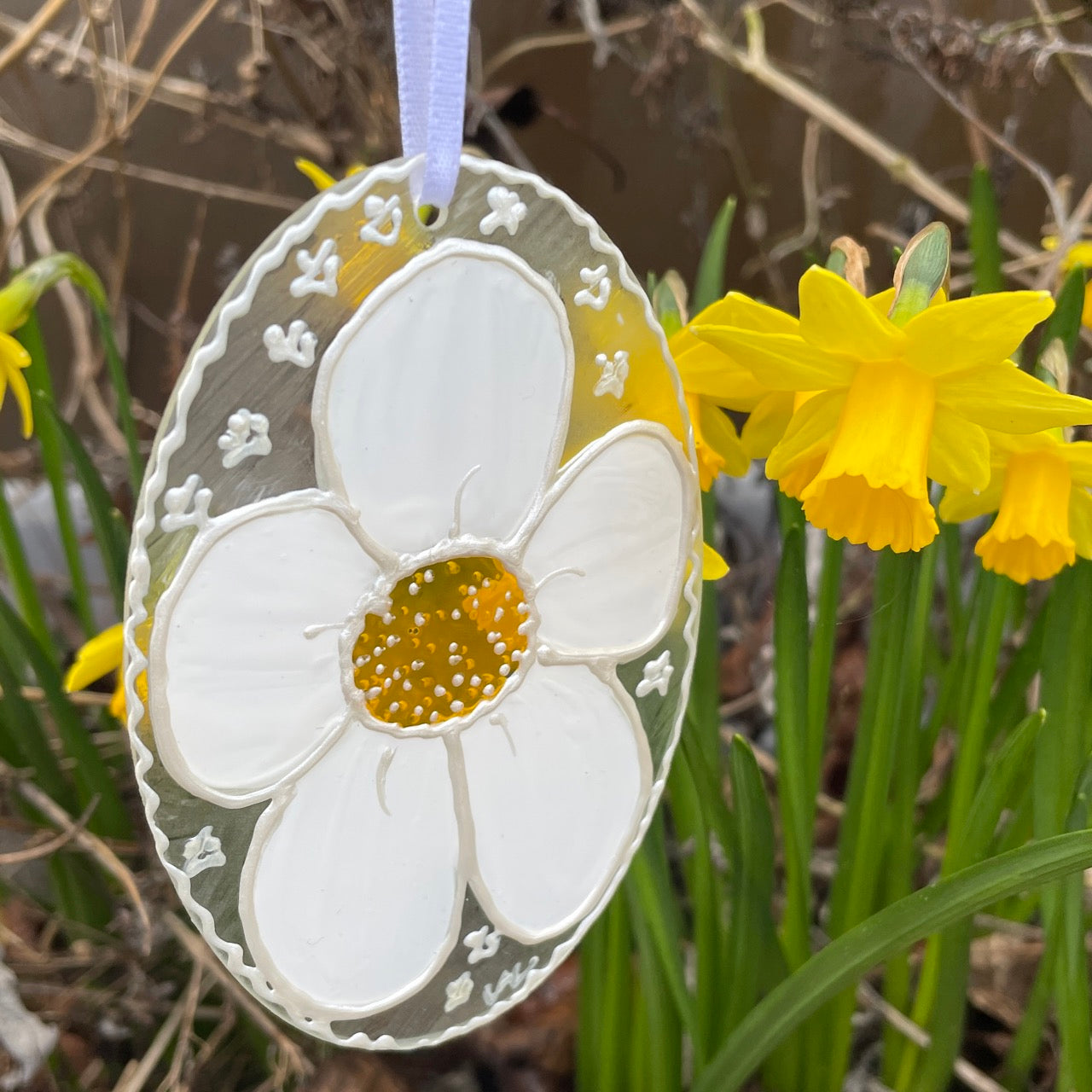 Daisy~ Oval suncatcher