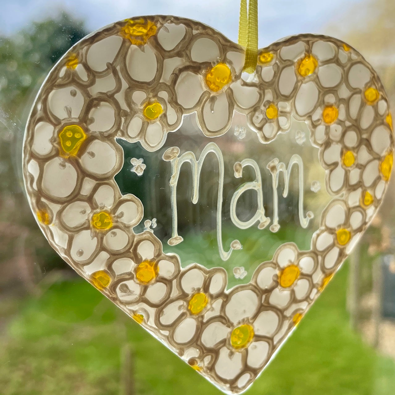 Daisy Mam~ Heart suncatcher