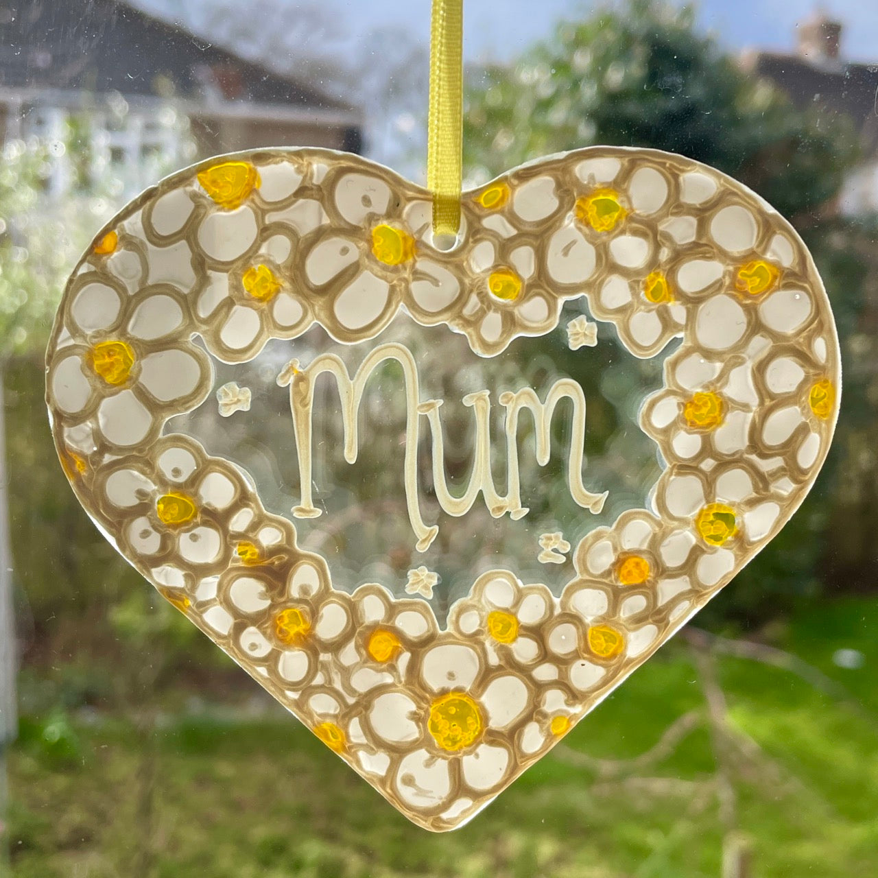 Daisy Mum~ Heart suncatcher