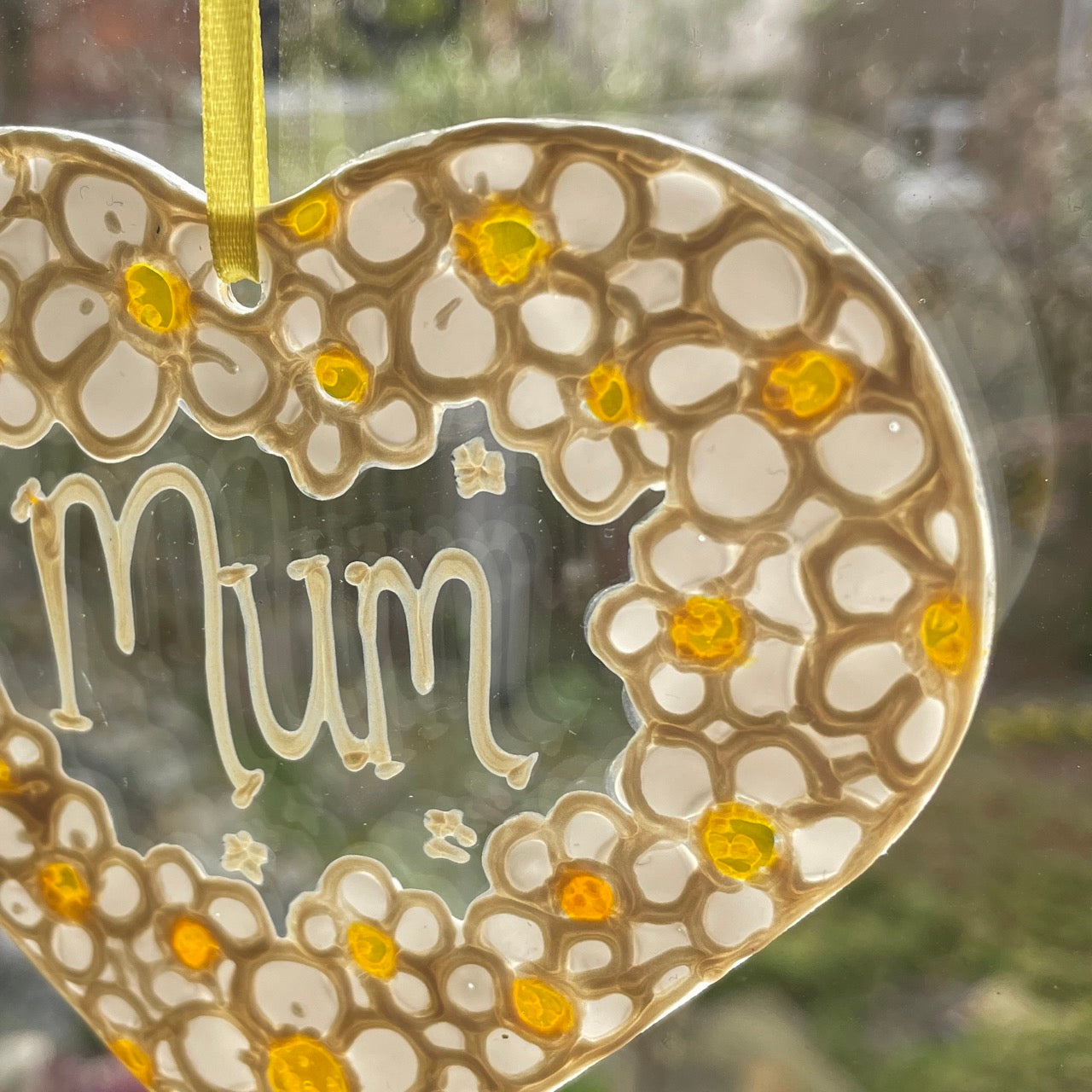 Daisy Mum~ Heart suncatcher