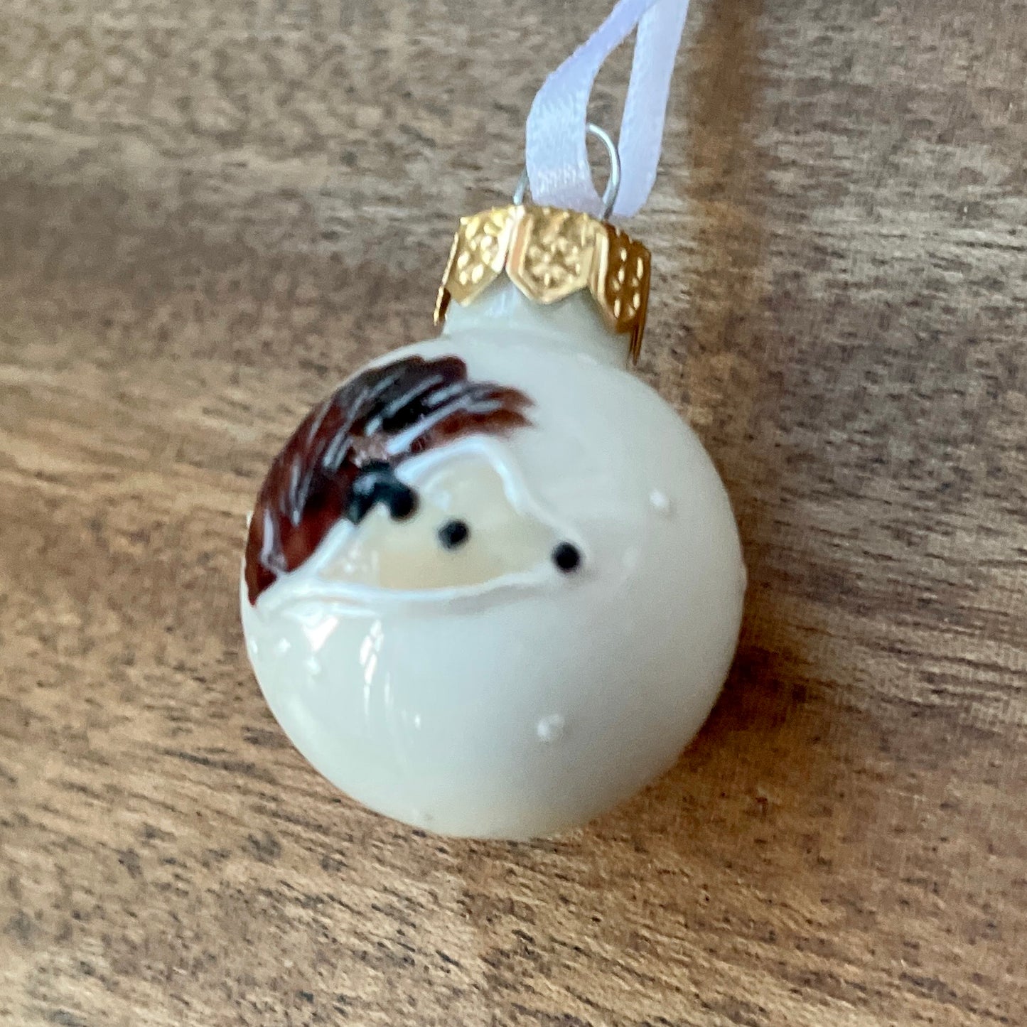 Hedgehog in snow~ Diddy shiny glass bauble