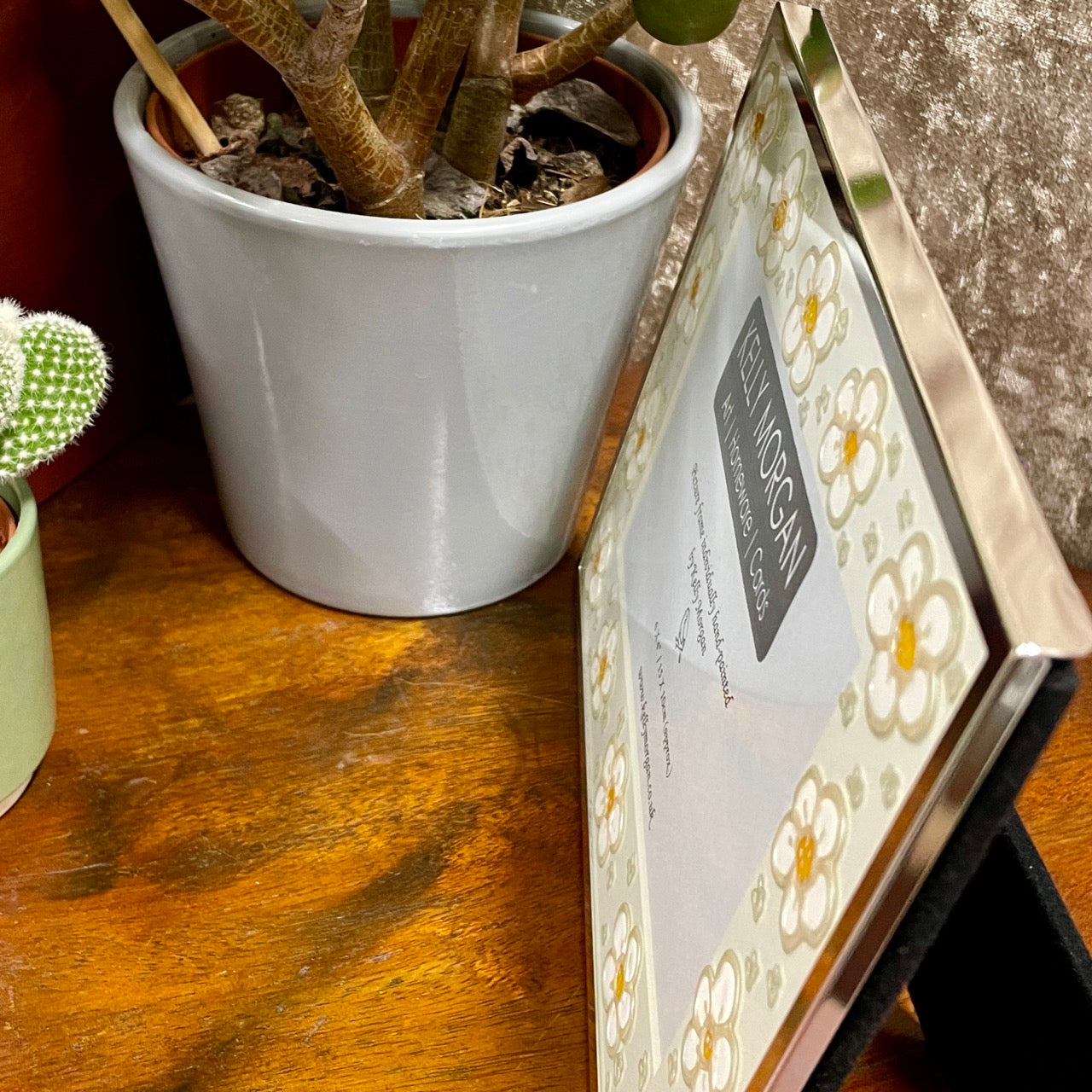 Daisy~ Landscape frame