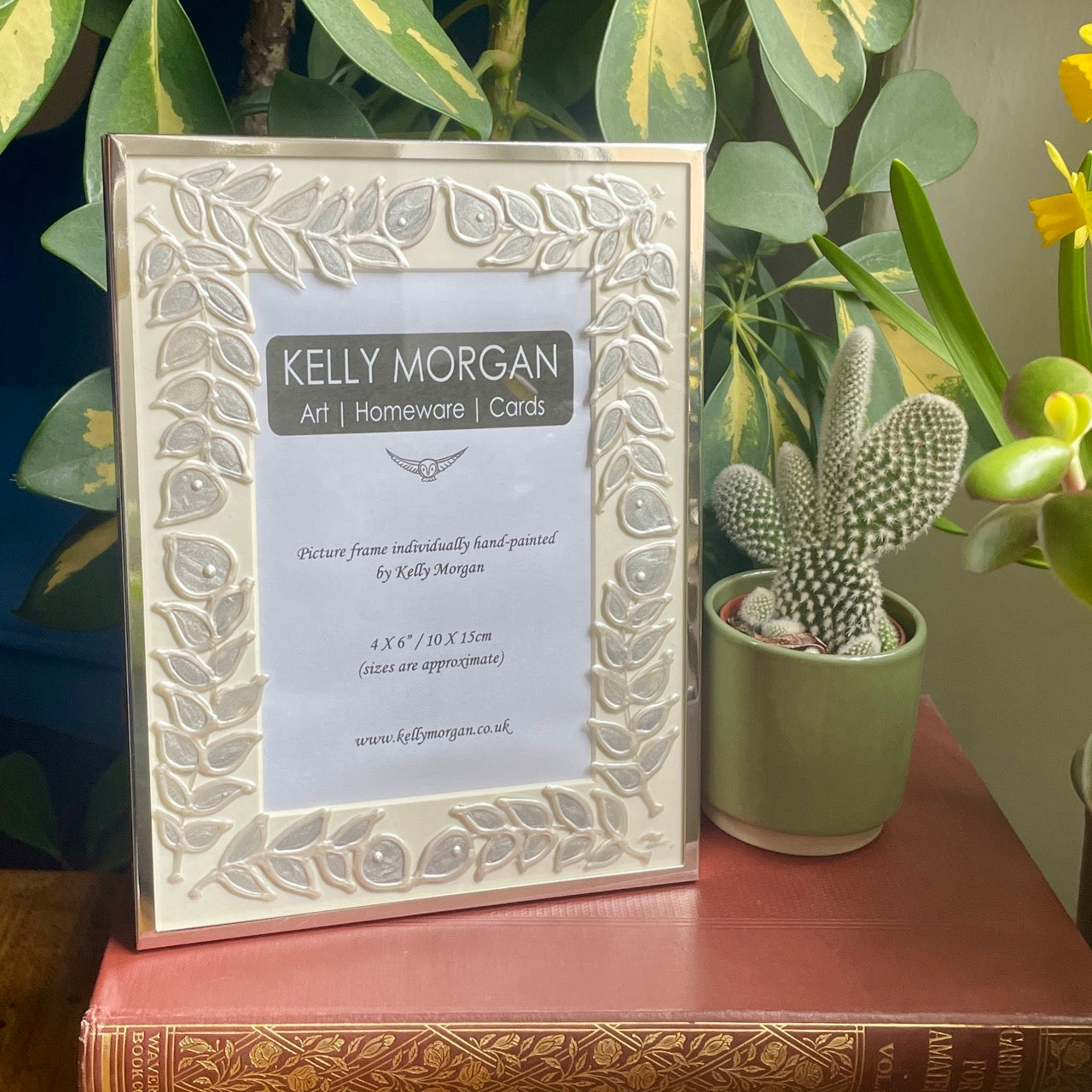 Silver leaves~ Portrait frame