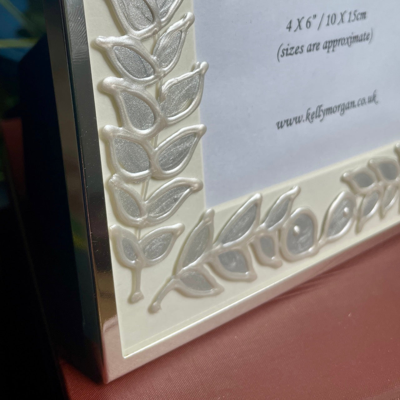 Silver leaves~ Portrait frame