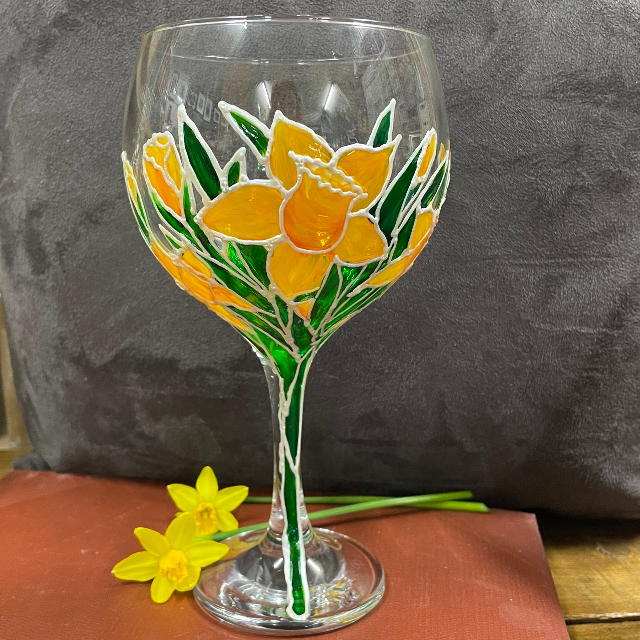 Daffodil field~ Gin glass