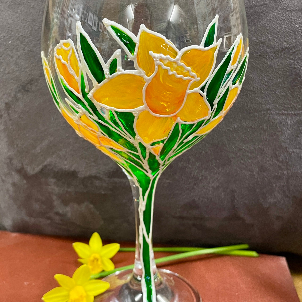 Daffodil field~ Gin glass