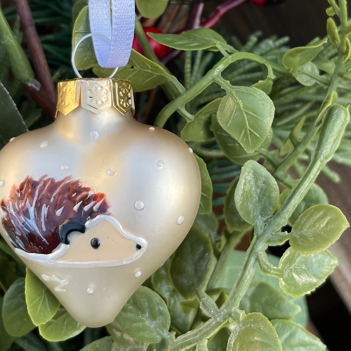 Hedgehog~ Matt heart glass bauble