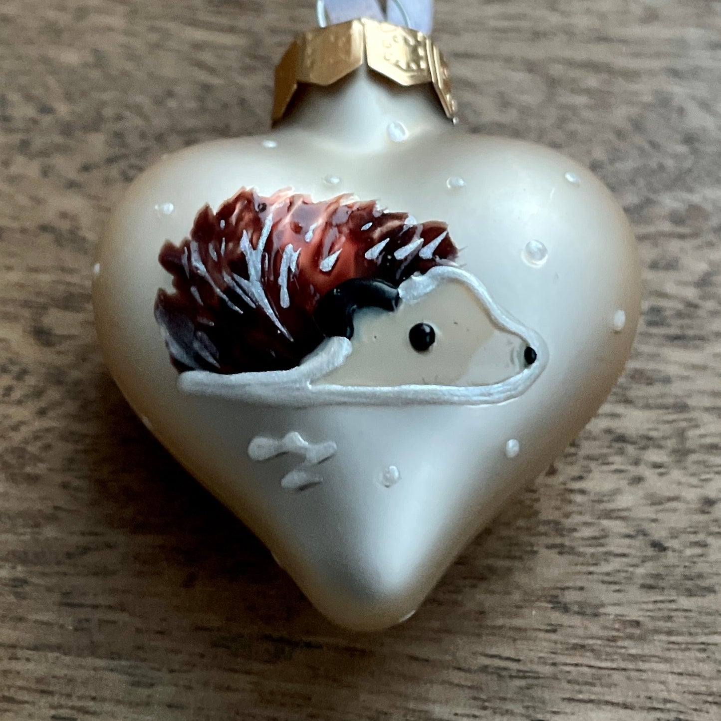 Hedgehog~ Matt heart glass bauble