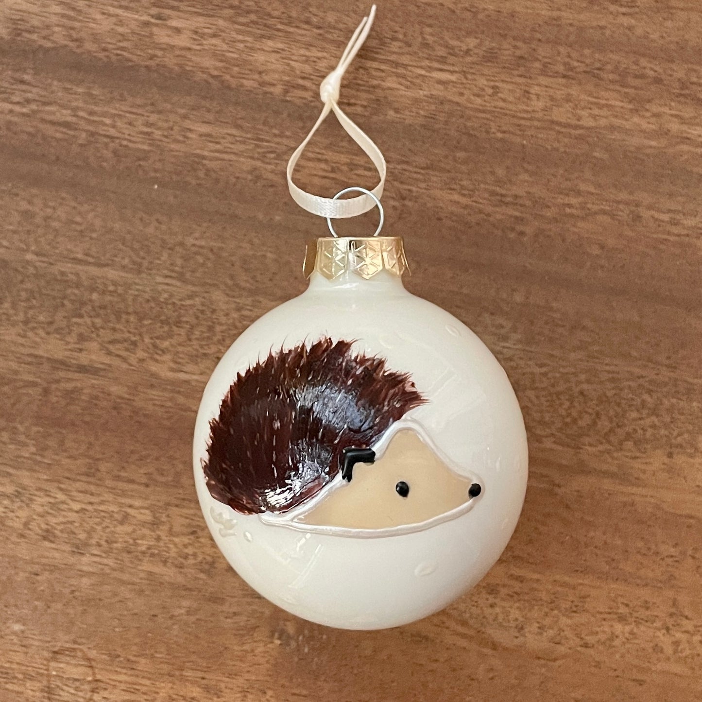 Hegdehog in snow~ Large shiny glass bauble