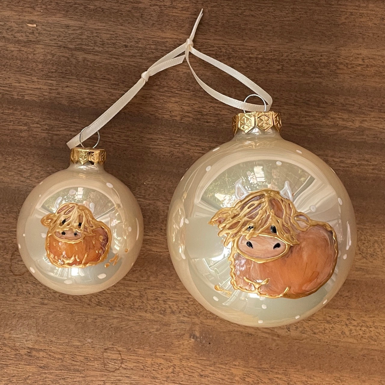 Highland Cow~ Glass bauble
