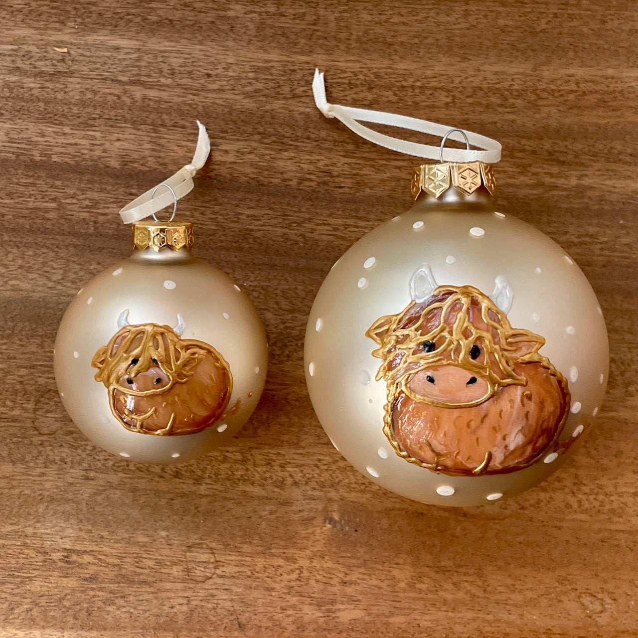 Highland cow~ Matt large glass bauble