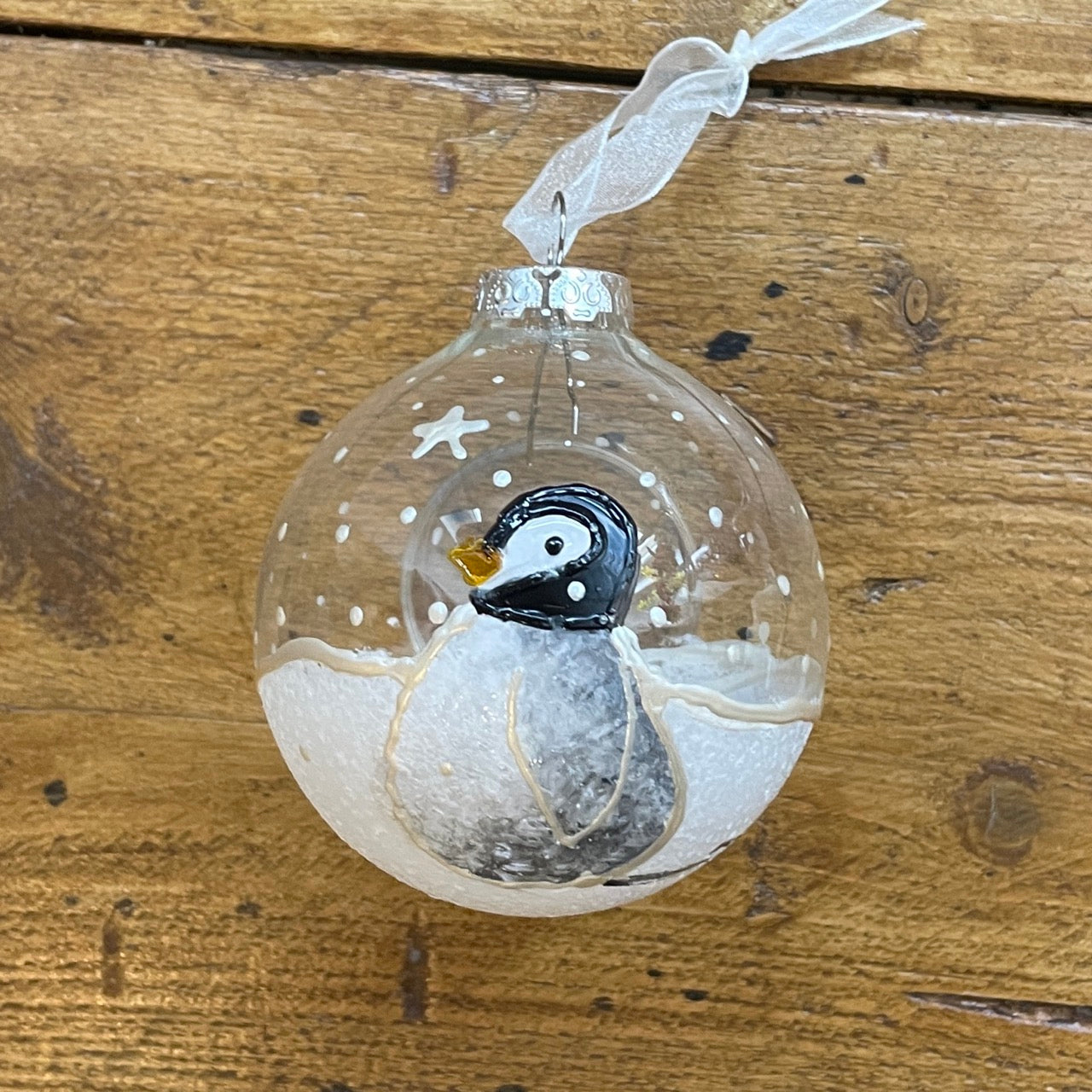 Penguin (side facing)~ Glass bauble