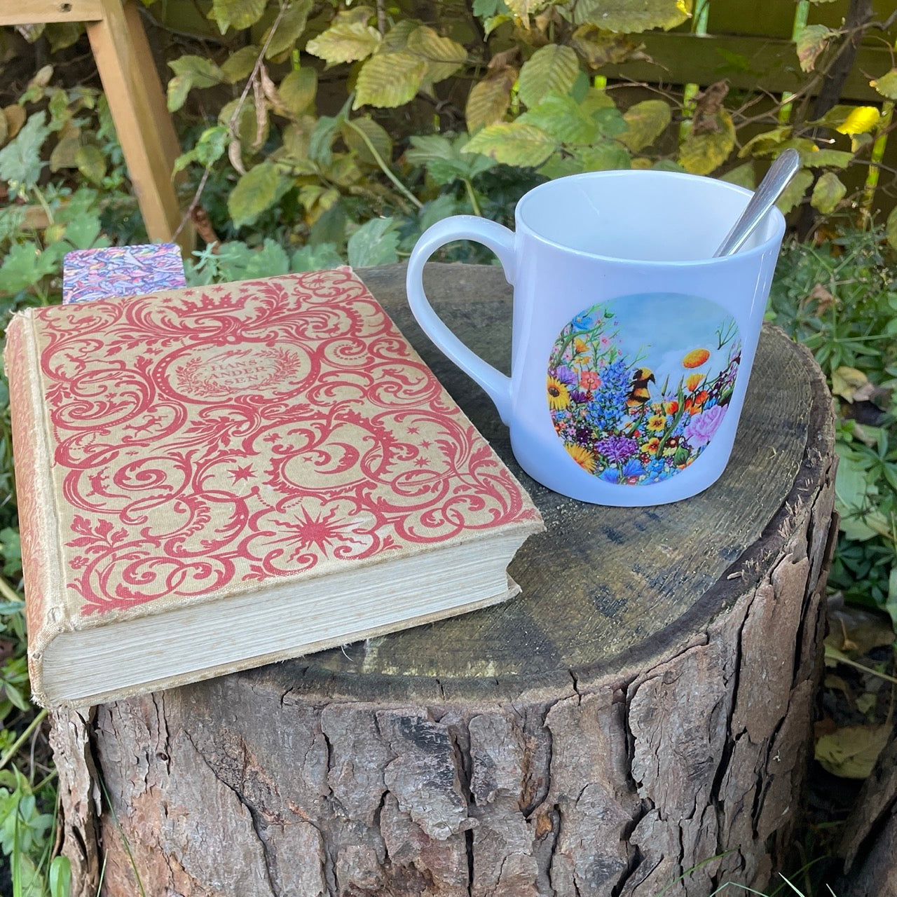 Bee colourful~ Bone china mug