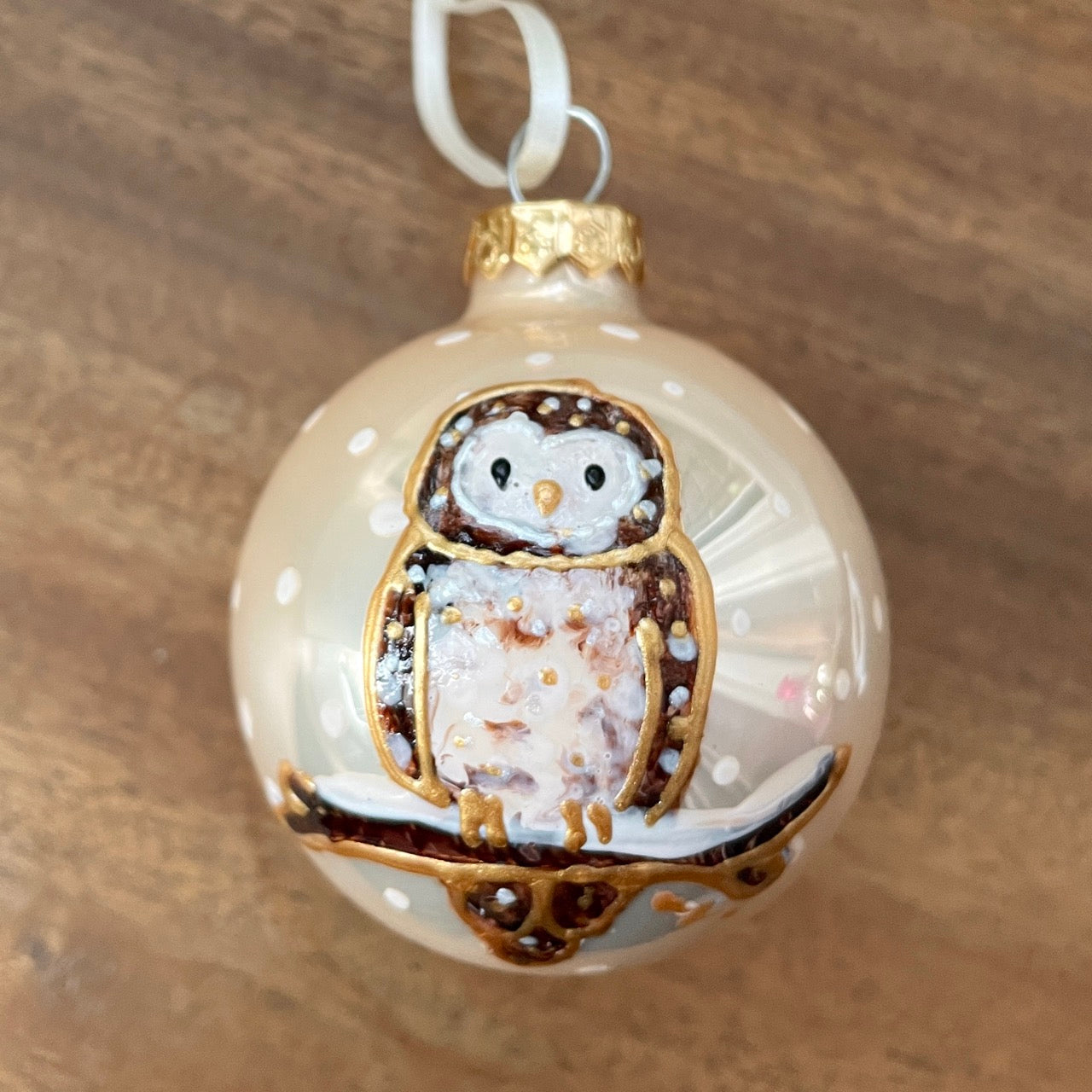 Owl in snow~ Shiny glass bauble
