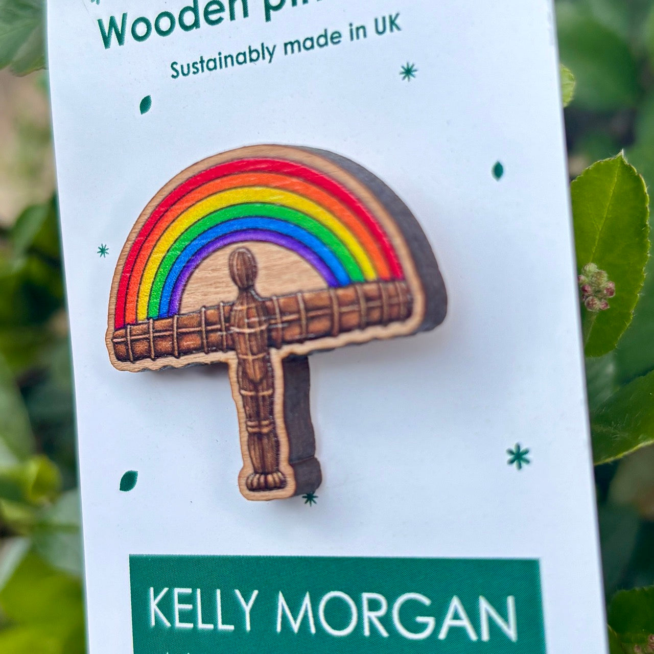 Rainbow Angel~Pin badge