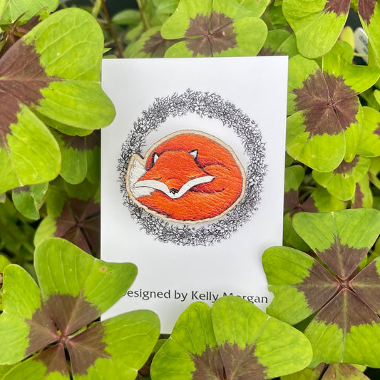 Sleeping fox~ Pin badge