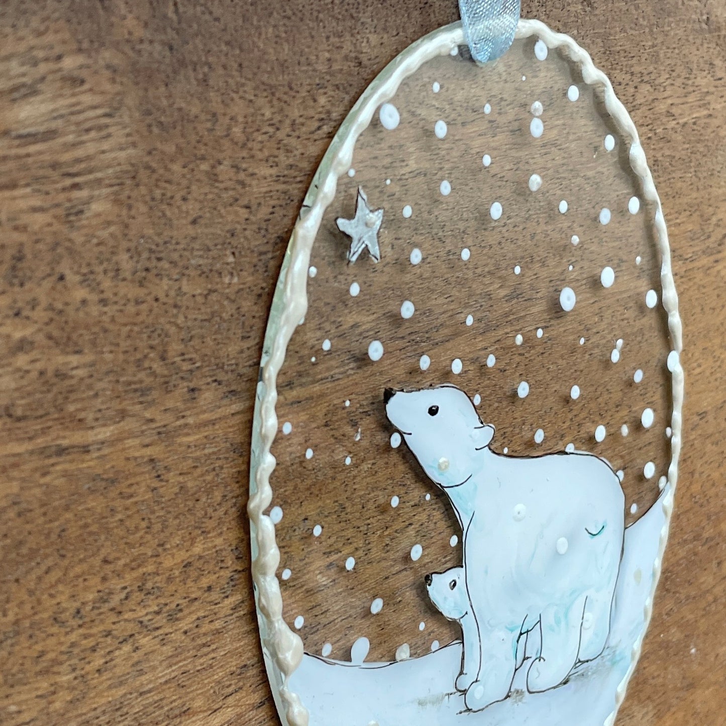 Follow the star~ Oval suncatcher