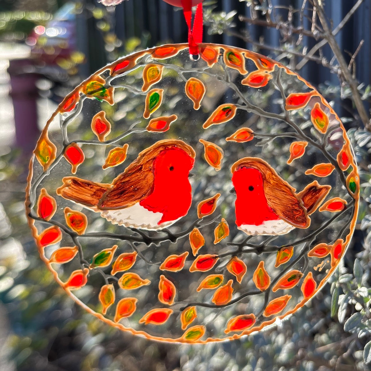 Robin couple~ Round suncatcher