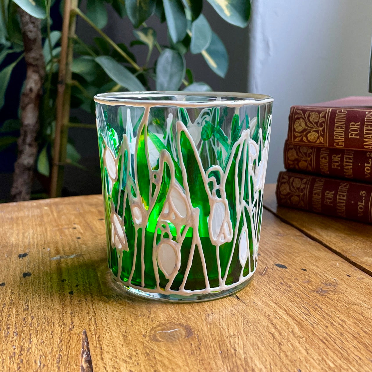 Snowdrops~ Large tealight candleholder