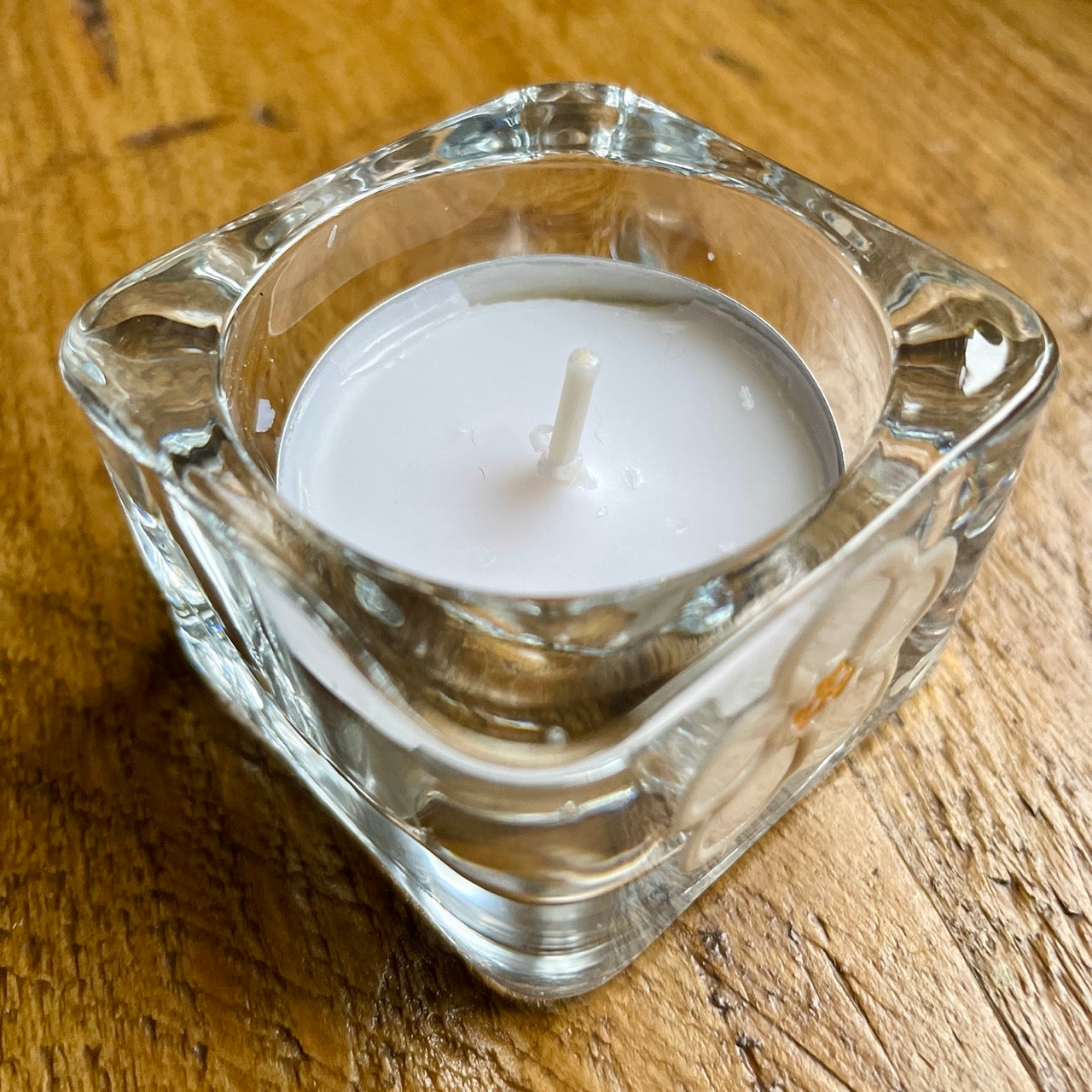 Daisy~ Square tealight candleholder