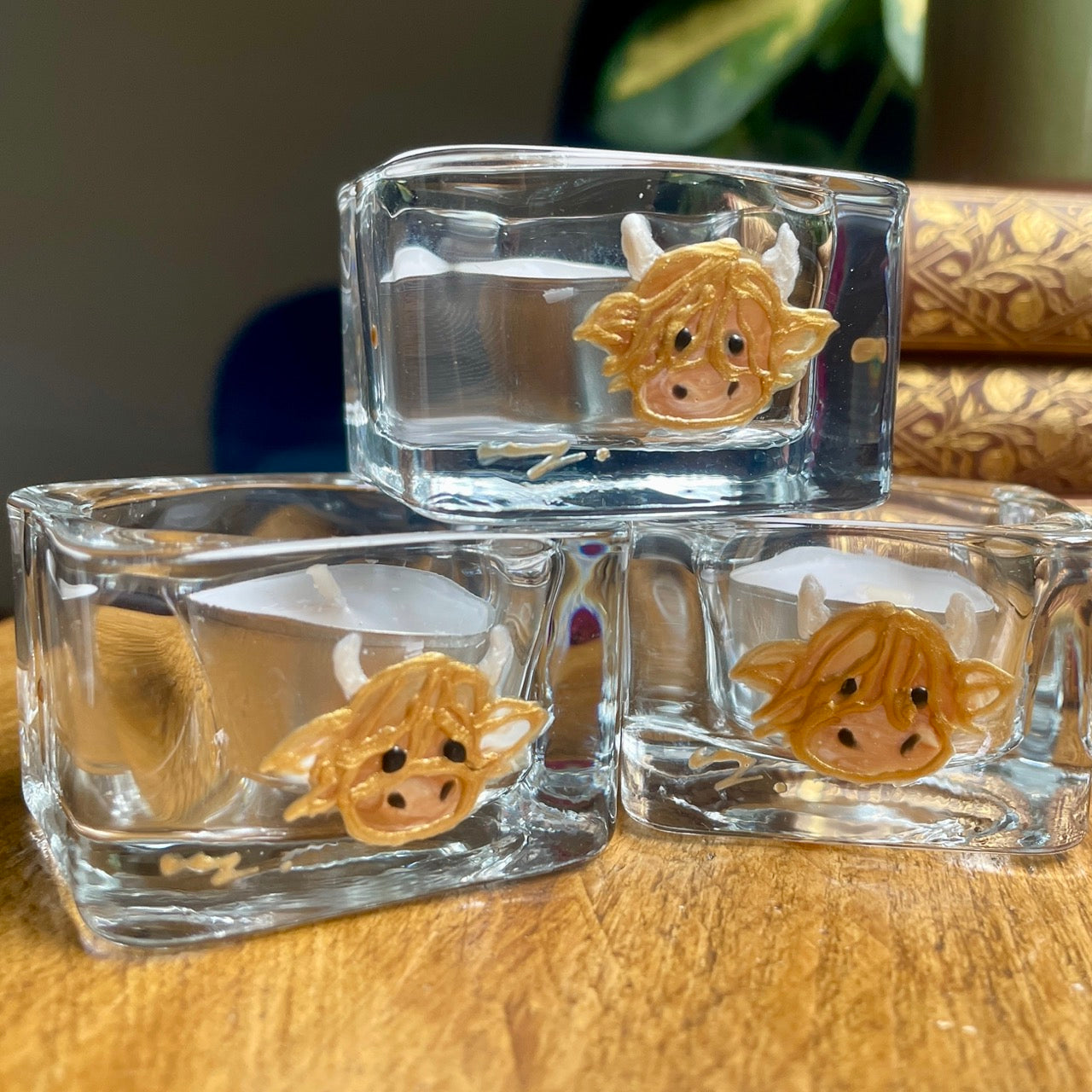 Highland cow~ Square tealight candleholder